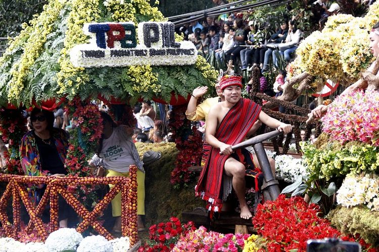 Festival Panagbenga di Kota Baguio, Filipina (SHUTTERSTOCK/Tony Magdaraog).