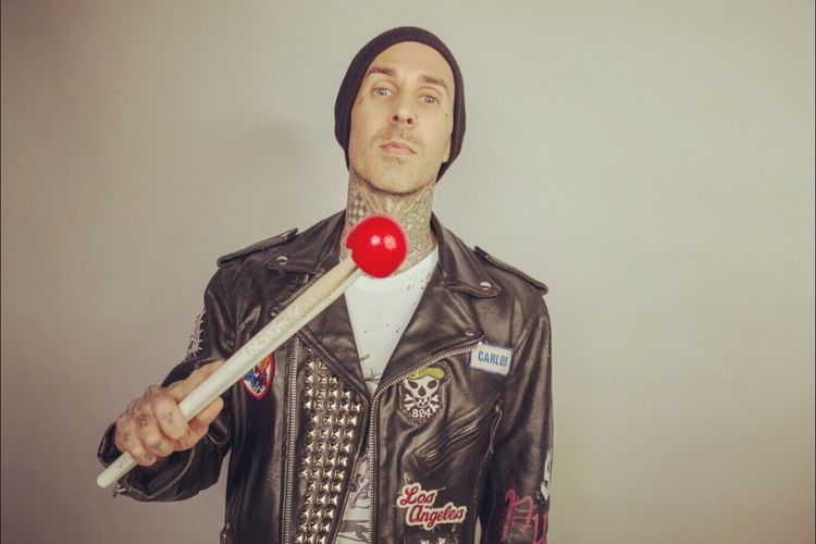 Pemain drum blink-182, Travis Barker