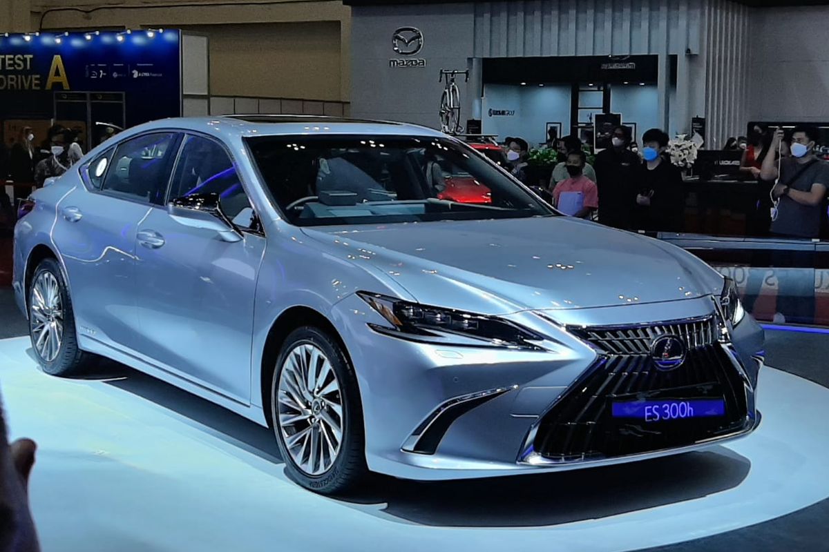 Kehadiran produk terbaru dari Lexus di GIIAS 2021, ES 300h