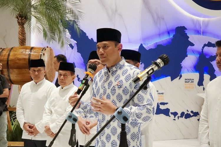 Ketua Umum Partai Demokrat Agus Harimurti Yudhoyono (AHY) ditemui di Nasdem Tower, Gondangdia, Menteng, Jakarta, Sabtu (25/3/2023). 