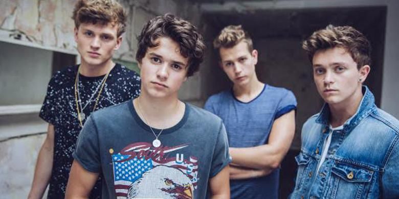 Grup band pop asal Inggris, The Vamps.