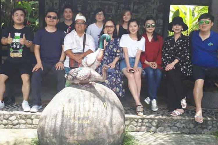 Kementerian Pariwisata mengundang 9 media China mengunjungi Bali dalam rangka mempromosikan Wonderful Indonesia serta meningkatkan kunjungan wisman China sekaligus meyakinkan bahwa Bali aman untuk kunjungan wisatawan China.