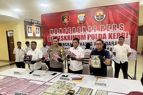 Polda Kepri Bongkar Peredaran Uang Dollar Singapura Palsu