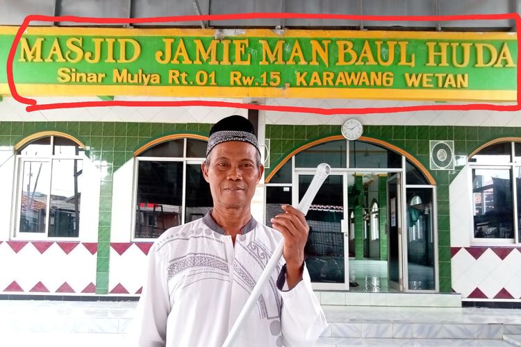 Wagino, marbut Masjid Jamie Manbaul Huda di Dusun Sinar Mulya, RT 001, RW 015, Kelurahan Karawang Wetan, Kecamatan Karawang Timur, Karawang, Jawa Barat
