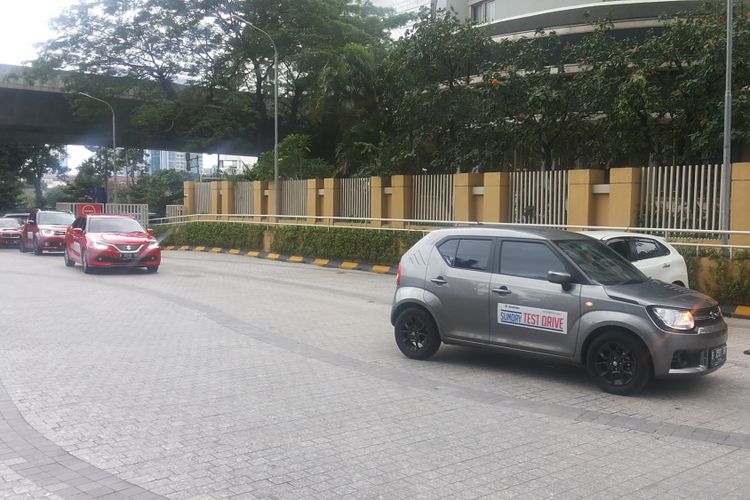 Acara Sunday Test Drive Suzuki Ignis dan Baleno yang digelar pada Minggu (17/12/2017). Sunday Test Drive merupakan acara hasil kerja sama antara Kompas.com dan Suzuki Indomobil Sales.