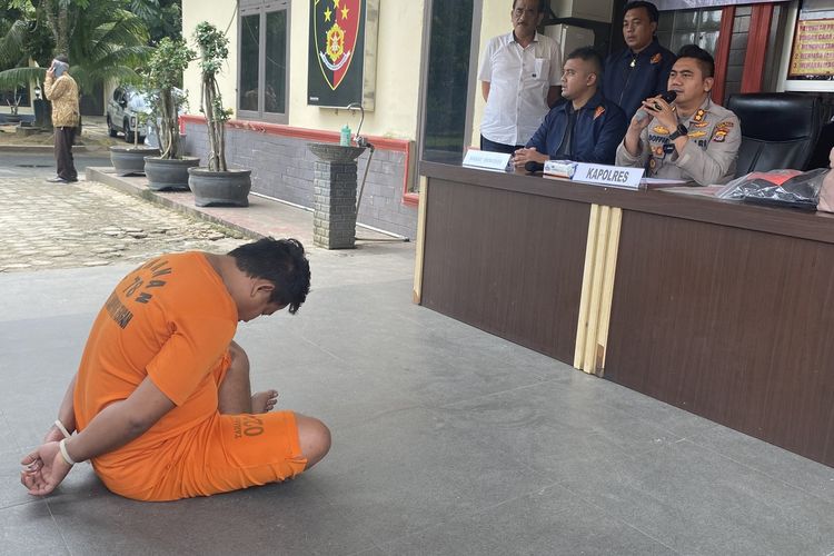 RP, pelaku pembunuhan mantan istrinya di Kabupaten Lampung Tengah, Sabtu (29/7/2023).