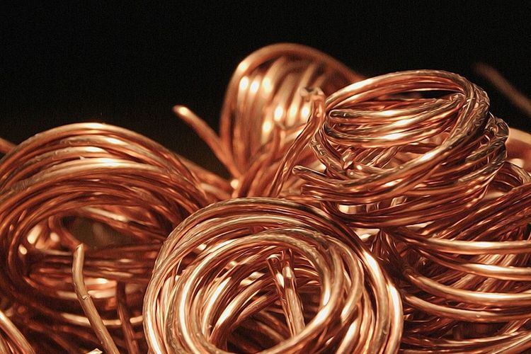 Studi menyebut harga tembaga perlu naik signifikan agar pasokan cukup untuk energi terbarukan dan kendaraan listrik hingga 2050.