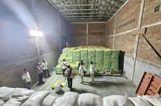 Viral Kepala Patung Sukarno di Indramayu Miring gegara Tertimpa Tenda