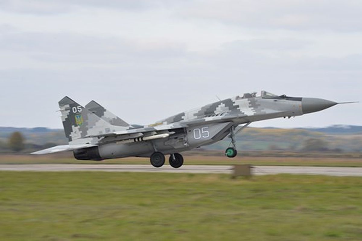 Pesawat MiG-29 milik Ukraina terlihat pada 2018. Pilot pesawat tempur Ukraina yang disebut Ghost of Kyiv menjadi salah satu mitos setelah negara itu diinvasi Rusia.
