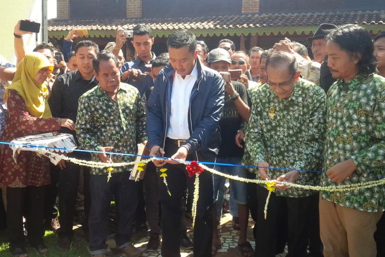 Menteri Pemuda dan Olahraga (Menpora) RI Imam Nahrowi membuka Pemeran Bonsai Indonesia dan launching Mandala Enterpreneur School di Ungaran, Sabtu (15/4/2017) siang.