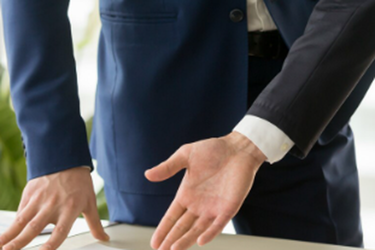 Ilustrasi magang. Sebanyak 548 perusahaan telah terdaftar sebagai penyelenggara Program Magang Nasional 2025 di platform MagangHub Kemnaker. Mulai dari BNI, BRI, KAI, hingga Toyota, program ini membuka peluang bagi lulusan baru untuk magang di berbagai sektor industri.