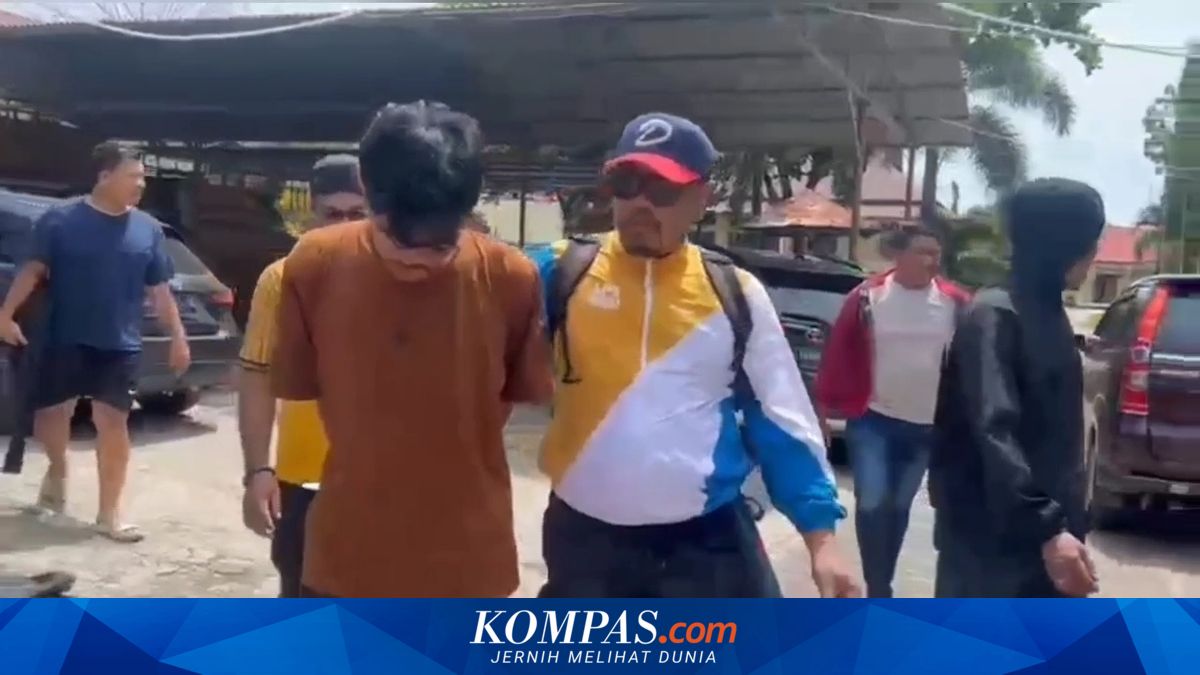 Mahasiswa di Baubau Ditangkap Saat Ambil Paket Ganja di Kantor Ekspedisi ~AA

Baca di sini: