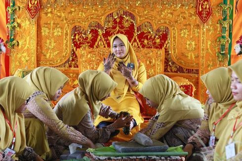 Mengenal Tradisi Boh Gaca bagi Pengantin Baru di Aceh