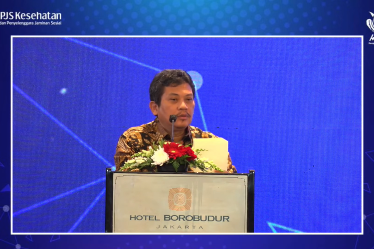 Direktur Utama BPJS Kesehatan Ali Gufron Mukti menyampaikan sambutan dalam acara Outlook 2023 Diskusi Publik 10 Tahun Program JKN di Jakarta, Senin (30/1/2023).