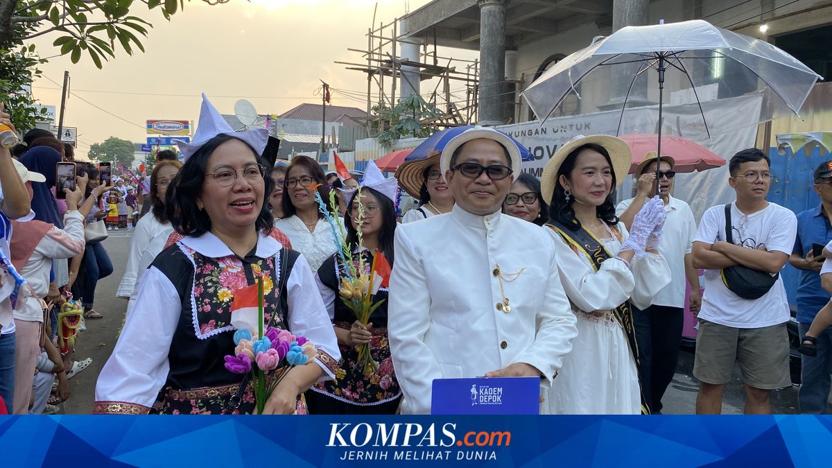 Parade 12 Marga Meriahkan Festival Heritage Depok Lama, Peserta Kenakan Busana Tempo Dulu