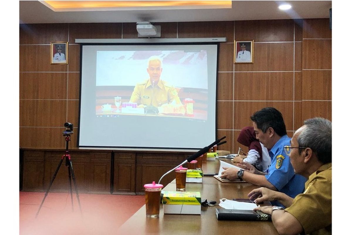 Rapat Koordinasi Evaluasi Pelaksanaan dan Percepatan Intervensi Penanggulangan Kemiskinan Ekstrem (PKE) oleh Pemprov Jateng. 