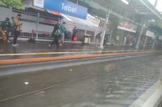 Hujan Deras, Jalur Rel Stasiun Tebet Terendam Banjir
