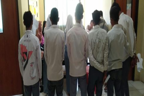 Lulus SMA di Tengah Pandemi Corona, Belasan Pelajar di Bima Konvoi dan Coret-coret Seragam Sekolah