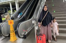 Eskalator Stasiun Bekasi Mati, Ibu Ini Terpaksa Turun lewat Tangga Sambil Angkat Koper dan Tuntun Anak