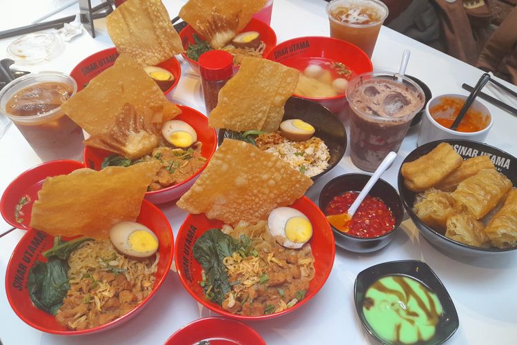 Mie Ayam Sinar Utama Medan buka di Jakarta Selatan, Jumat (12/1/2024).