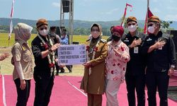 Kembangkan Produktivitas Petani Sukoharjo, Mentan SYL Hibahkan KUR Pertanian