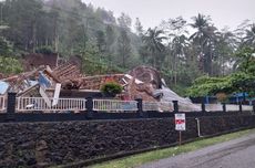 Longsor Timpa Rumah di Purworejo, 4 Orang Diduga Terjebak 