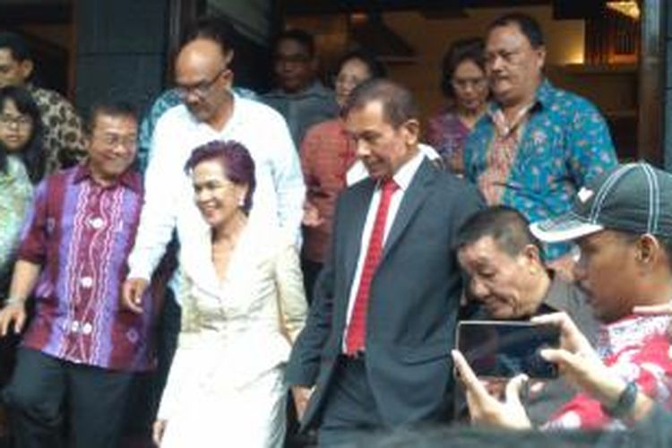 Mantan Deputi Gubernur Bank Indonesia Miranda Goeltom bebas setelah menjalani masa tahanan tiga tahun penjara. 
