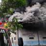 Sebuah Pabrik Tekstil di Gresik Terbakar, Tidak Ada Korban Jiwa