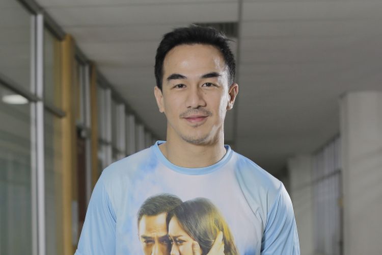 Joe Taslim bertamu di kantor redaksi Kompas.com di Gedung Kompas Gramedia, Palmerah Selatan, Jakarta, Kamis (18/5/2017). 