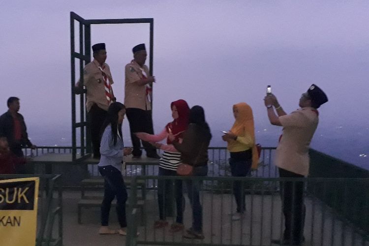 Spot foto Pintu Langit di Taman Wisata Pintu Langit di Kabupaten Pasuruan