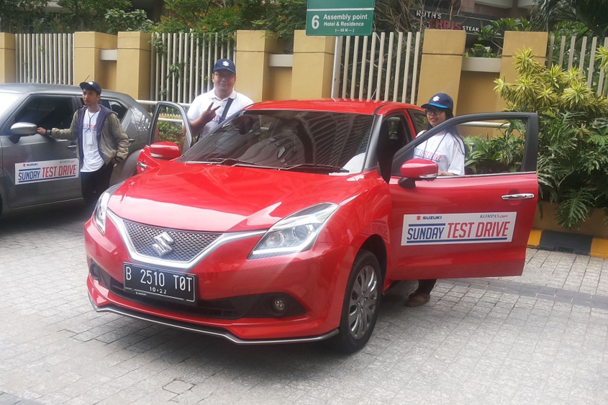 Pembaca Kompas.com yang terpilih ikut Sunday Test Drive Suzuki Ignis dan Baleno pada Minggu (17/12/2017).