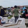Cerita Tukang Kebersihan Makam TPU Tunggul Hitam Padang, Sehari Kantongi Rp 200.000 Jelang Ramadhan
