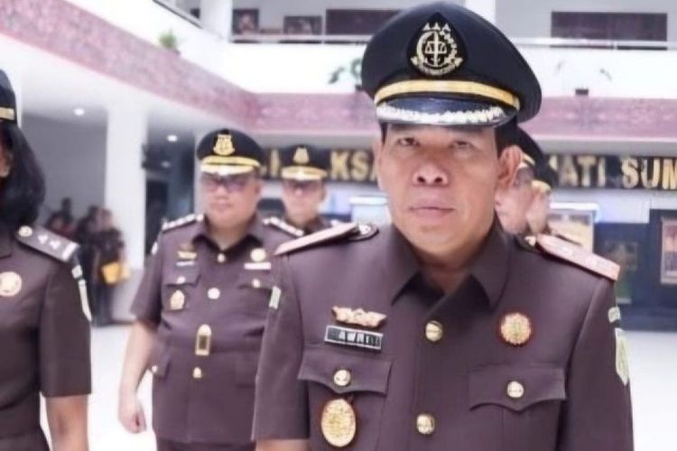 Tim Intelijen Kejagung Jemput Kajari Serdang Bedagai Amriyata, Jalani Pemeriksaan Internal