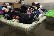 Sinyorita Esperanza Perlihatkan Kasur di Rumahnya Nyaris Tenggelam