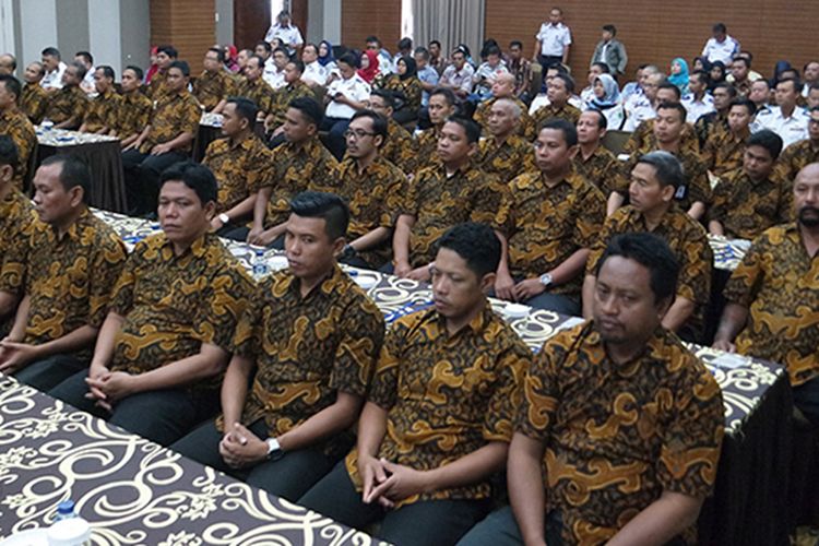 Para awak kendaraan angkutan umum sedang mengikuti Abdiyasa Teladan Tingkat Nasional 2018 dari 24-28 September 2018 di Sentul, Bogor, Jawa Barat.