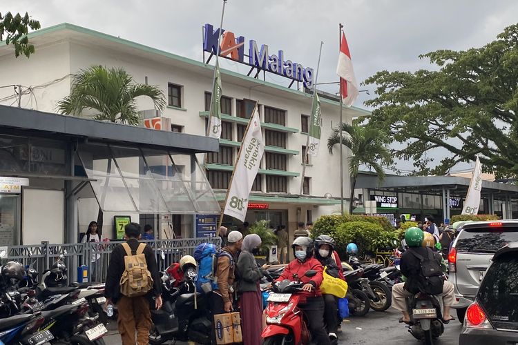 Jelang Libur Panjang, 5.470 Penumpang Kereta Api Padati Stasiun Malang 