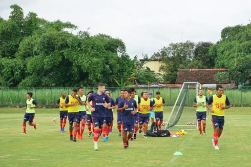 Gomes de Oliveira Sudah Cermati Permainan Bali United