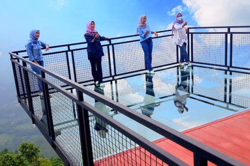 Awang Awang Sky View, Spot Foto Kekinian di Gunung Telomoyo