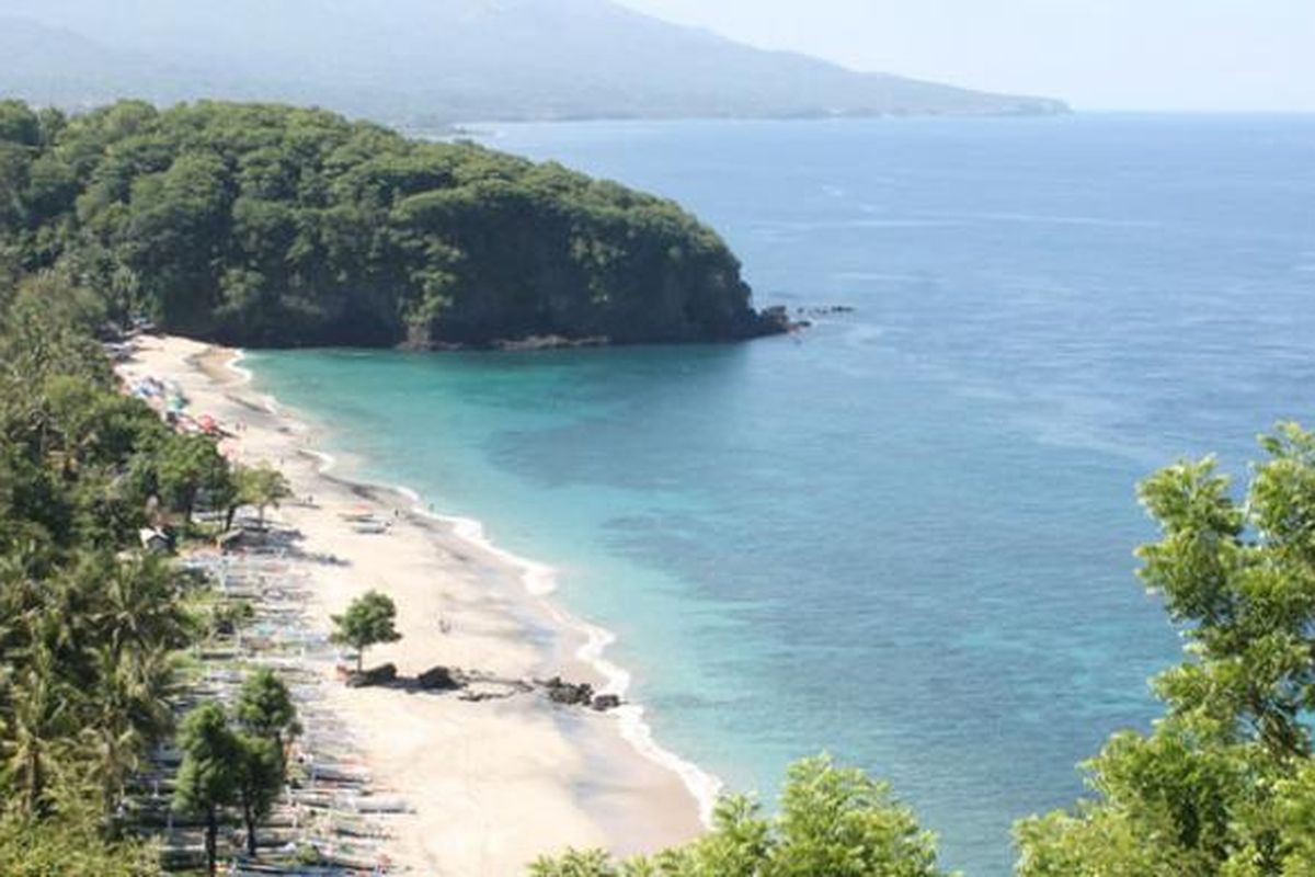 Obyek wisata Bukit Asah di Desa Bugbug, Kabupaten Karangasem, Bali.