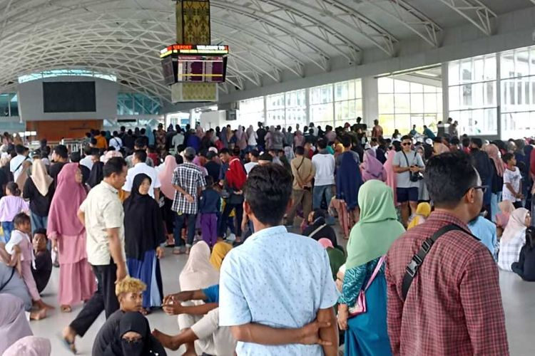 Suasana di area penjemputan Bandara Internasional Lombok, Rabu (8/2023)