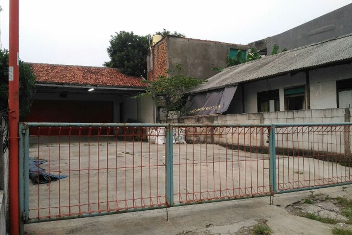 Penampakan gudang OK OCE Mart di Pamulang, Tangerang Selatan.