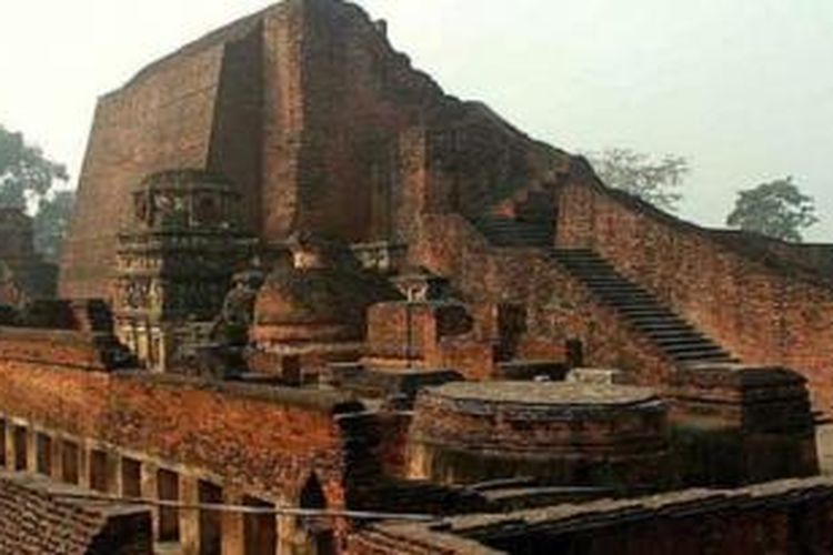 Sisa-sisa Universitas Nalanda, India yang berdiri pada abad ke-5 kemudian hancur setelah diserbu Turki pada abad ke-12.