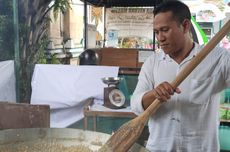 Masjid Singaraja Bali Merawat Tradisi Bubur Kajanan untuk Buka Puasa Bersama