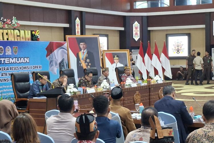 Wilayah Kalteng Masih Didominasi Kawasan Hutan, Komisi II DPR RI: Ganggu Ruang Hidup Masyarakat Lokal dan Hambat Investasi