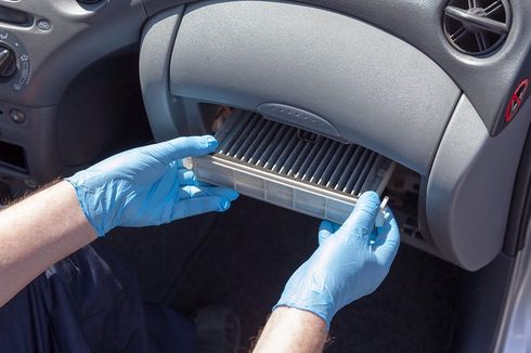 Membersihkan Filter AC Mobil Bisa Dilakukan Sendiri di Rumah