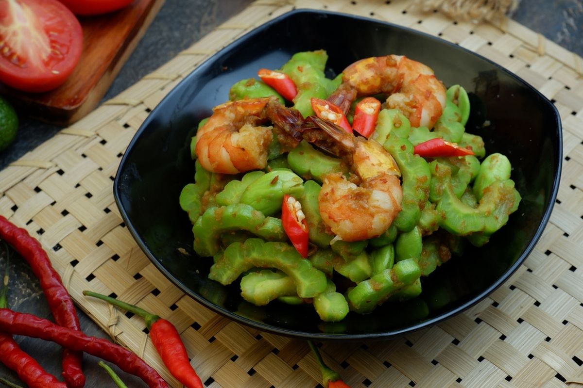 Ilustrasi oseng pare udang. 