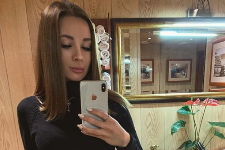 Selebgram Rusia Ekaterina Karaglanova. Dia ditemukan tewas dalam koper di lorong apartemen di Moskwa.