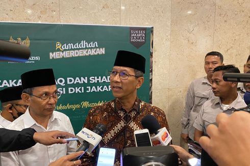 Heru Budi dan ASN Pemprov DKI Berzakat lewat Baznas di Balai Kota