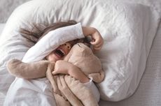Alasan Anak Perlu Dijauhkan dari Gawai sebelum Tidur, Ini Kata Dokter