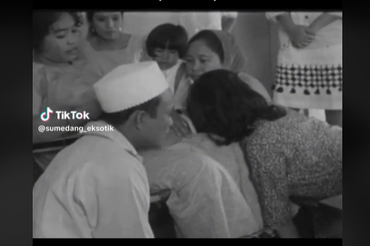 Tangkapan layar video TikTok soal Cut Zahara Fona yang mengandung janin ajaib bisa mengaji.